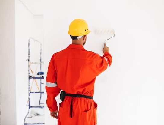 Pourquoi confier vos travaux de peinture à une entreprise professionnelle : décryptage des bénéfices clés