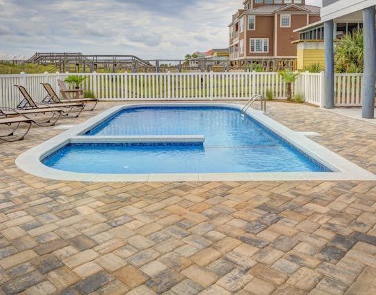 Plongez dans l&rsquo;expertise : Tout ce que vous devez savoir sur l&rsquo;installation de piscine