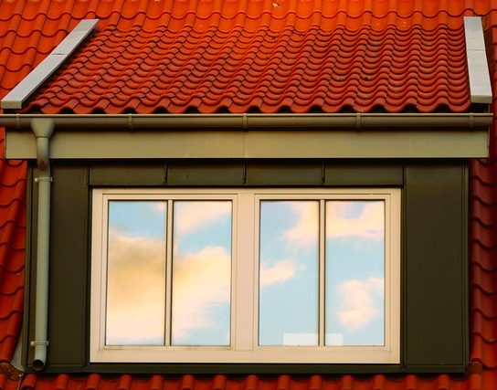 Les éléments de zinguerie : garants de la durabilité et de l&rsquo;esthétique de votre toiture