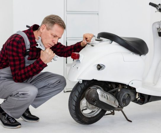 Dépannage de moto à domicile : astuces pour dénicher un réparateur fiable et compétent