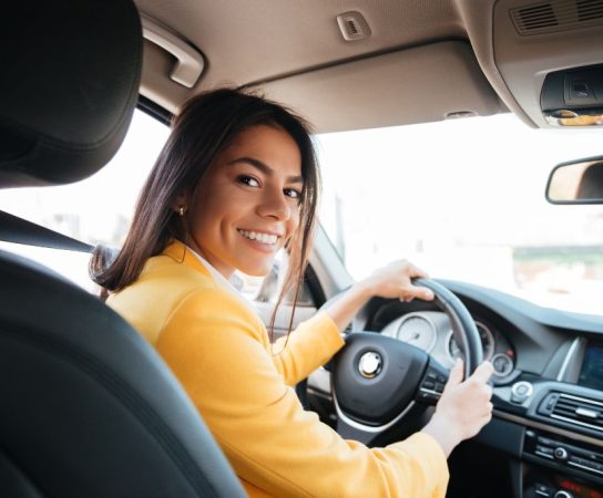 Les avantages des véhicules hybrides et électriques pour les conducteurs