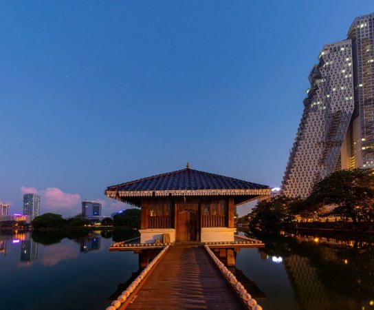 Influences orientales : l&rsquo;harmonie et la sérénité des architectures asiatiques dans le monde moderne