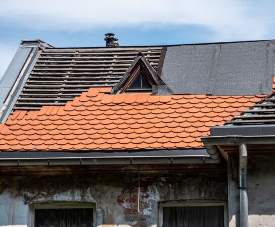 Protégez votre maison : Déceler les anomalies de la charpente avant qu&rsquo;il ne soit trop tard