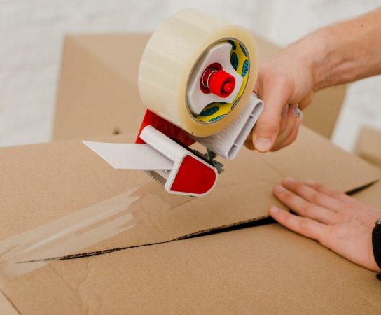 Impression d’étiquettes adhésives sur mesure : Les clés du succès