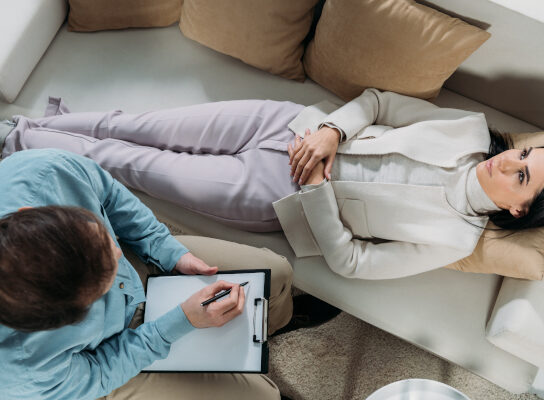 Les bienfaits de l&rsquo;hypnose pour la gestion du stress et de l&rsquo;anxiété