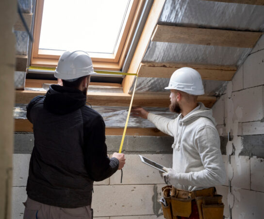 Comparatif des solutions d&rsquo;isolation des combles : laine de verre, ouate de cellulose et plus