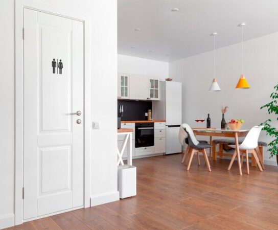 Parquet clair ou foncé : quel style choisir pour votre intérieur ?