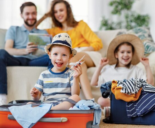 Comment planifier des trajets de vacances sans stress pour les familles avec enfants ?