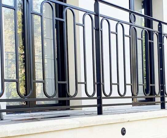 Garde-corps en métal sur mesure : un mariage parfait entre esthétique et sécurité