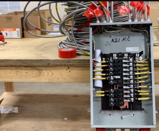 Panneaux électriques : guide complet pour choisir le modèle adapté à votre maison