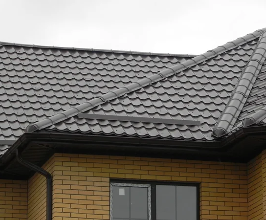 La toiture en zinc : un choix élégant et résistant pour une rénovation haut de gamme