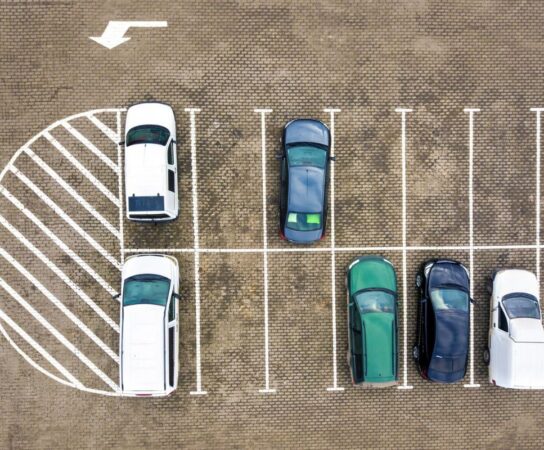 Stratégies pour trouver une place de stationnement en centre-ville
