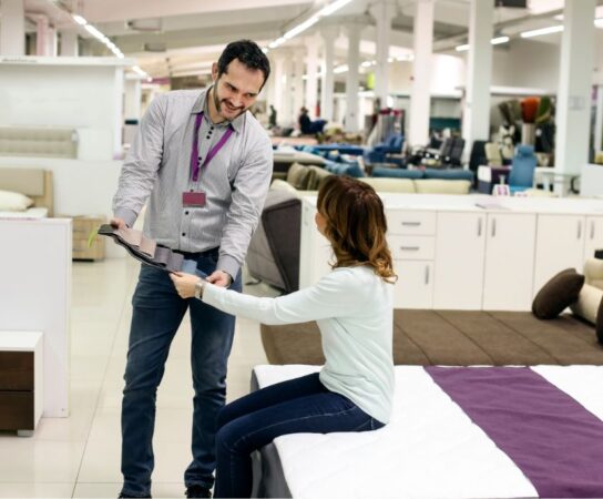 Gestion des stocks dans un magasin de mobilier : techniques pour éviter les ruptures