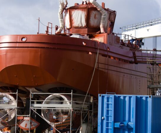 Les étapes clés pour un entretien efficace de votre bateau
