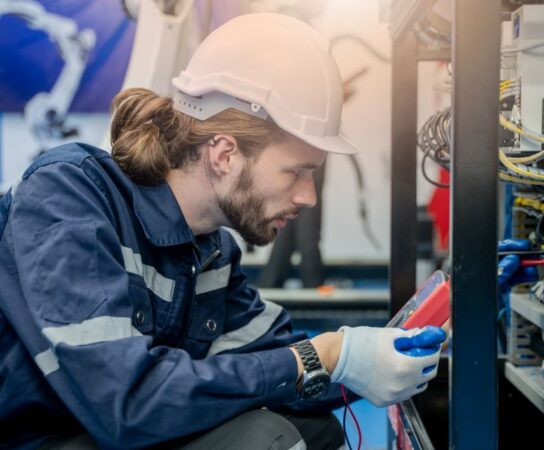 Installation électrique : découvrez les solution pour économiser l&rsquo;énergie dans votre bâtiment commercial