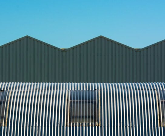 Pose de bardage rapide : techniques et astuces pour PME