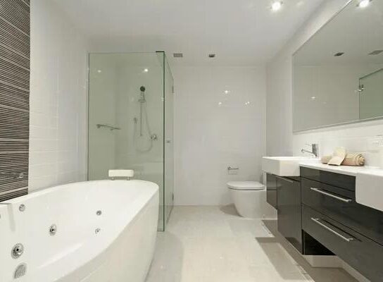 Les 5 tendances incontournables pour transformer votre salle de bain en 2025