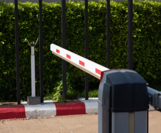 Pose de barrière automatique : contrôlez vos accès avec modernité et fiabilité