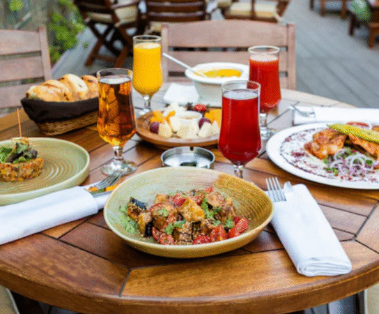 Restaurant du Camping Wigwam : savourez des plats faits maison au cœur de la nature