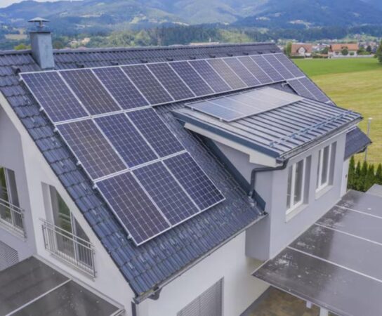 Installation de panneaux photovoltaïques : produisez votre propre énergie verte
