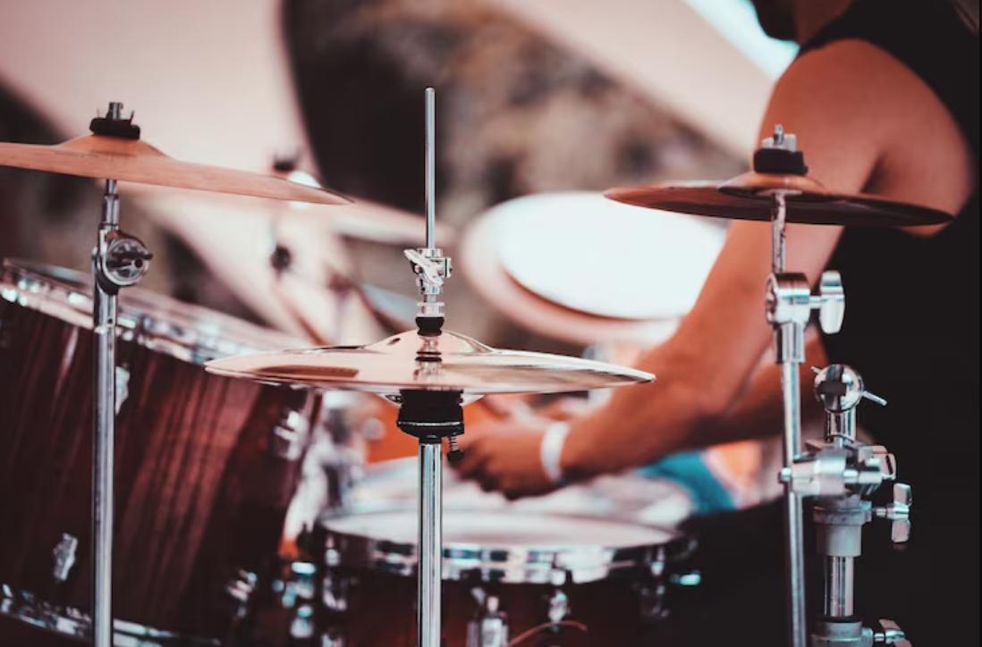 Cours de batterie : progresser vite grâce à une méthode vraiment efficace