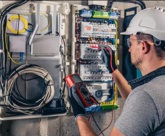 Dépannage électrique : quelles solutions rapides pour rétablir votre courant ?