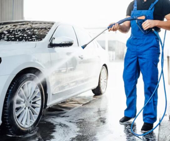 Lavage auto : la technique pro pour un résultat impeccable sans rayures