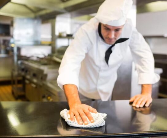 Nettoyage de cuisines professionnelles : garantir l’hygiène avec la bonne méthode