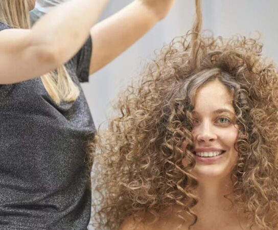 Relooking métamorphose capillaire : changez de look avec confiance