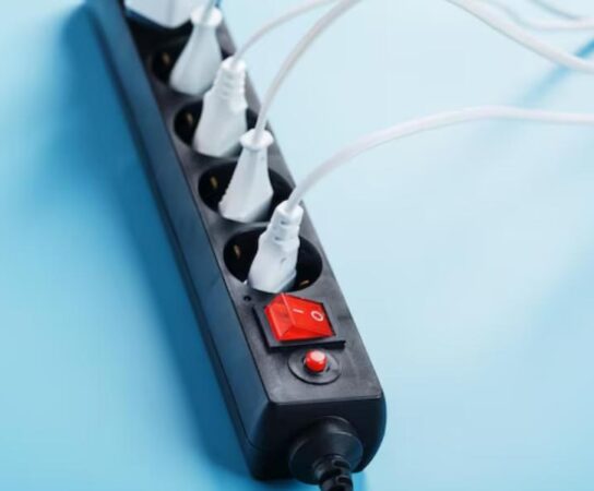 Cinq gestes quotidiens qui pèsent lourd sur votre facture d&rsquo;énergie