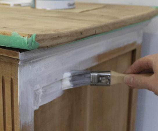 Le secret d&rsquo;une patine réussie pour un meuble style Shabby Chic
