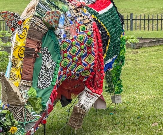 Quand le recyclage créatif devient un art : portraits d&rsquo;artistes