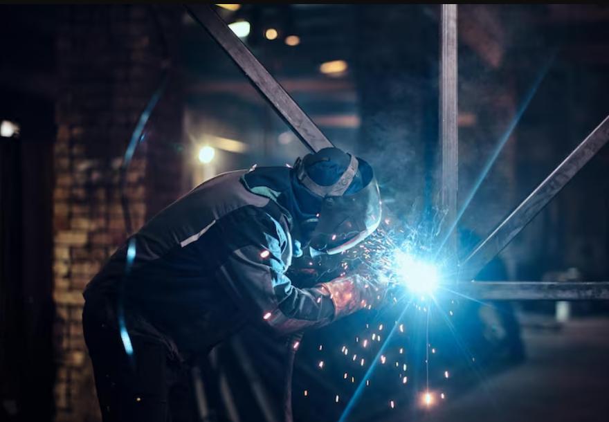 Soudure MIG-MAG industrielle : comment optimiser le taux de dépôt ?