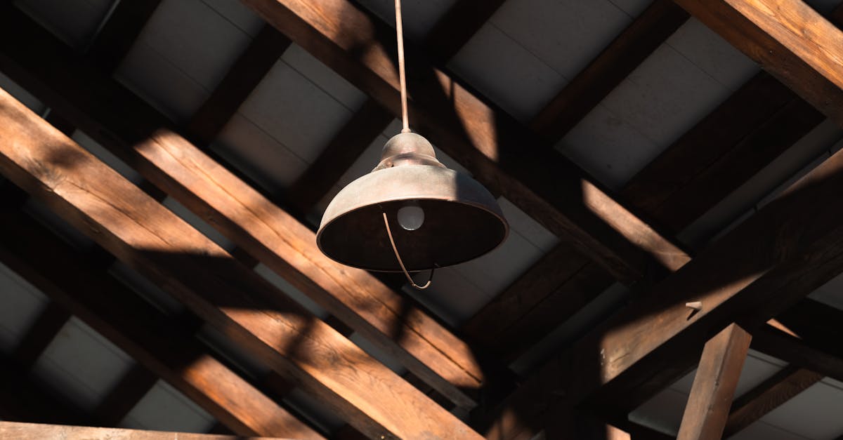 découvrez le charme authentique des poutres en bois apparentes, alliant esthétique naturelle et caractère chaleureux pour sublimer votre intérieur.