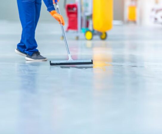 Entretien industriel : protéger vos sols en résine époxy