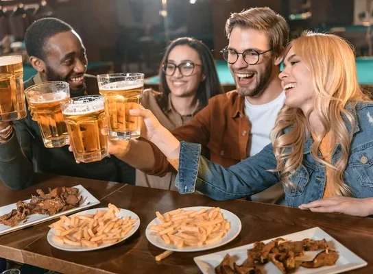 Comment l&rsquo;ambiance nocturne influence le chiffre d&rsquo;affaires du bar ?