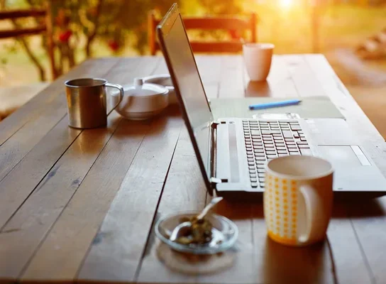 Télétravail au vert : les équipements indispensables pour attirer les nomades digitaux