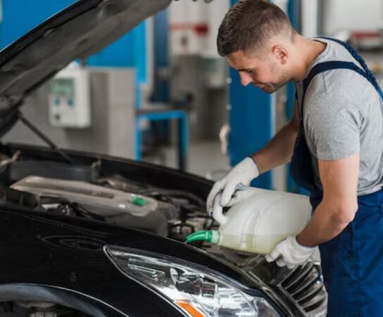 Vidange boîte auto : analyse d’huile pour prévenir les pannes