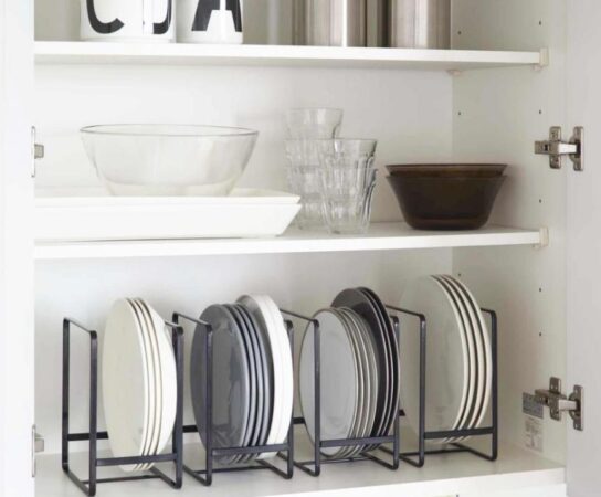 Aménagement de placards : organiser la vaisselle sans casse
