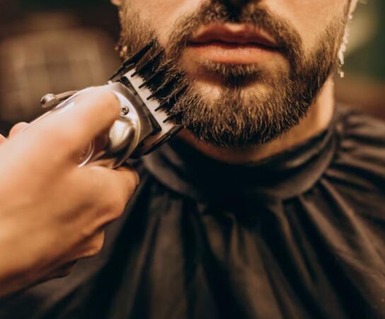 Barbier à domicile : le nouveau luxe masculin
