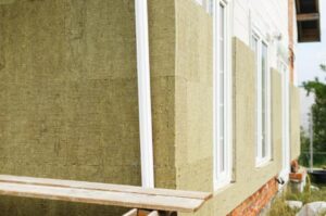 Isolation par l’extérieur : utiliser des panneaux isolants, bonne idée ?