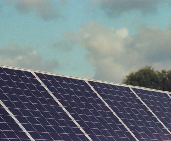 Rayonnement solaire direct vs diffus : ça produit quand même?