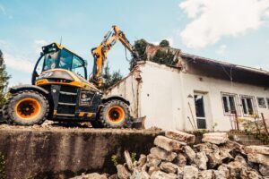 Comment gérer la poussière lors des travaux de démolition?