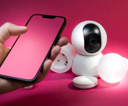 Indépendance du cloud : choisir une box domotique locale