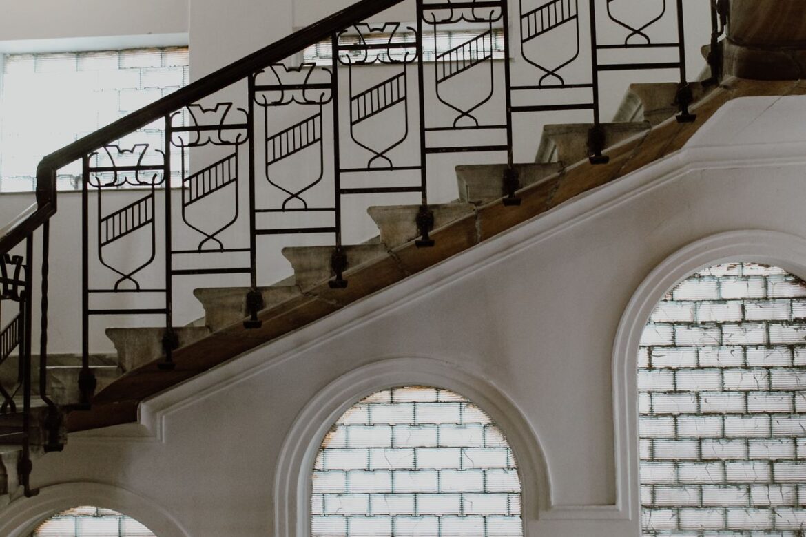 Escalier : Fixer une contremarche qui bouge