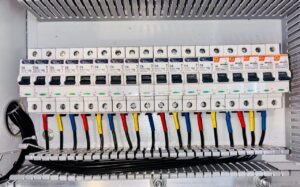 Disjoncteur connecté : pilotez votre tableau électrique à distance