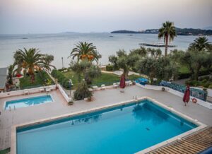 Piscine : les avantages du liner armé pour une étanchéité parfaite