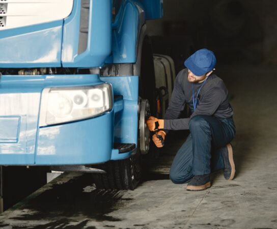 Dépannage de poids lourds : réparer les systèmes de freinage pneumatique