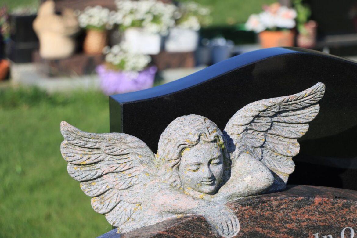 Monuments funéraires : concevoir une sépulture unique pour la mémoire