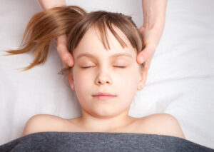 La technique de relaxation japonaise pour un visage visiblement plus jeune